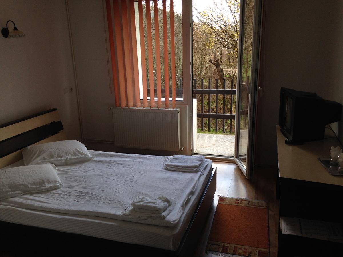 Hotel Romantik Balauseri Экстерьер фото